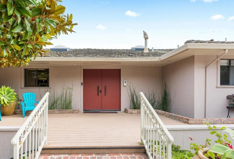 4600 Opal Cliff Drive, Santa Cruz, CA 95062