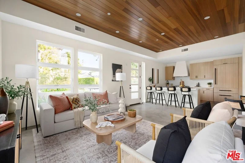 1011 N Ogden Drive 101, West Hollywood, CA 90046