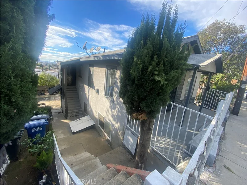 1129 N Alma Avenue, Los Angeles, CA 90063