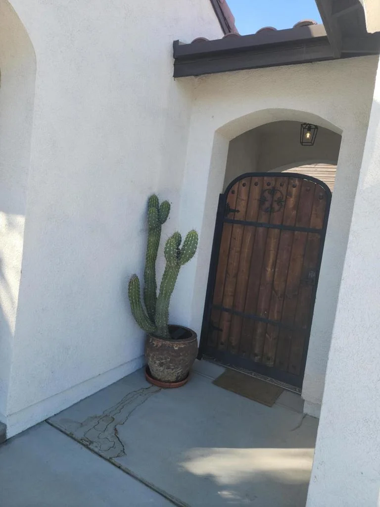 84644 Pavone Way photo 2