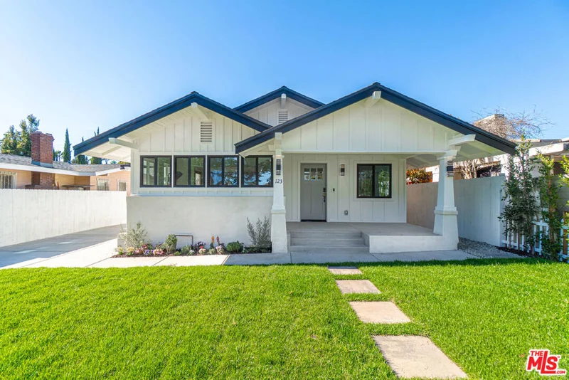 123 N Harvard Boulevard, Los Angeles, CA 90004