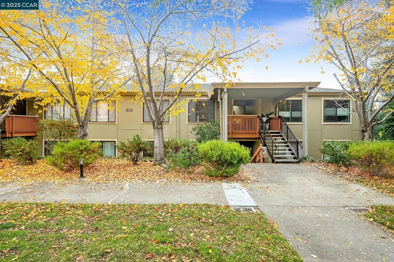 1131 Oakmont Drive 6, Walnut Creek, CA 94595
