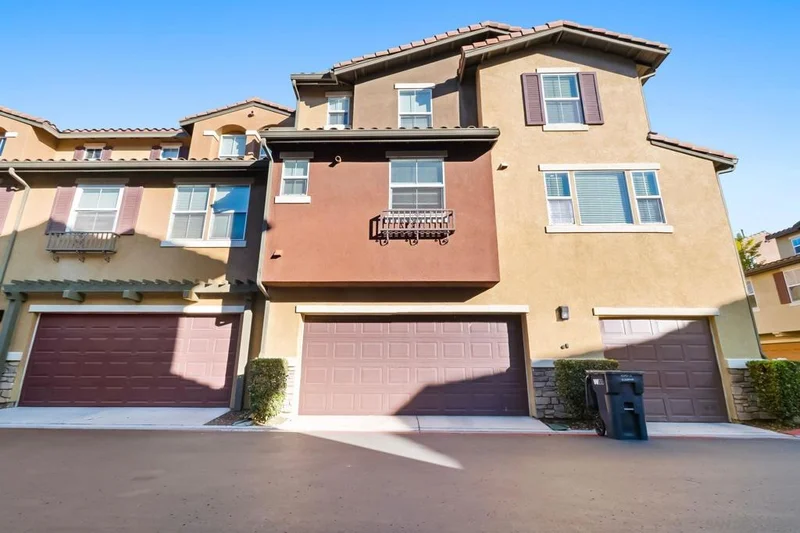 10240 Daybreak Ln 2, Santee, CA 92071