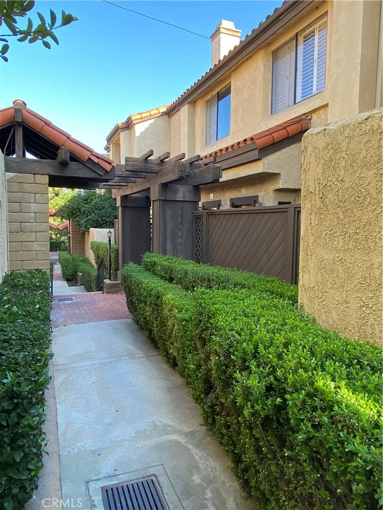 427 E. Mission Road 44, Alhambra, CA 91801