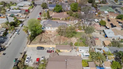 3957 S Neece Street photo 2