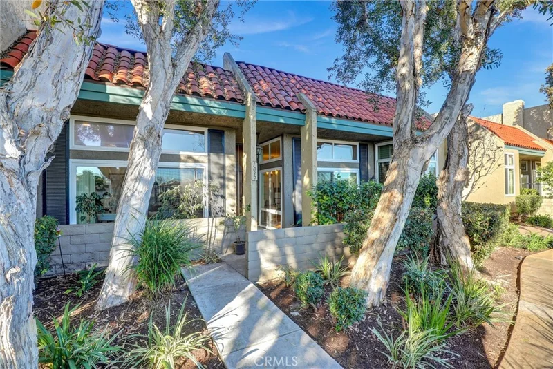 1032 Palo Verde, Long Beach, CA 90815