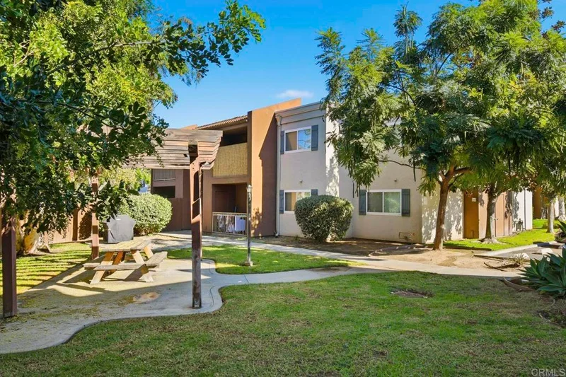 550 Graves Avenue 8, El Cajon, CA 92020