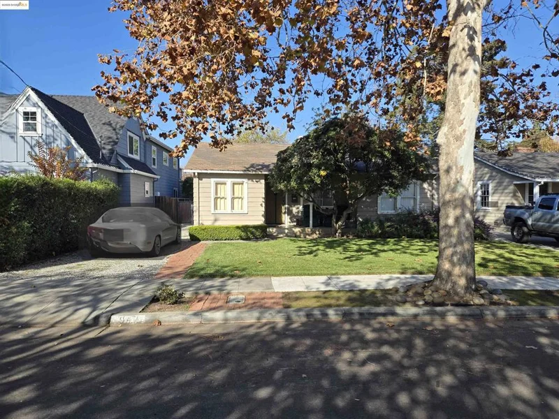 947 Terra Bella Ave