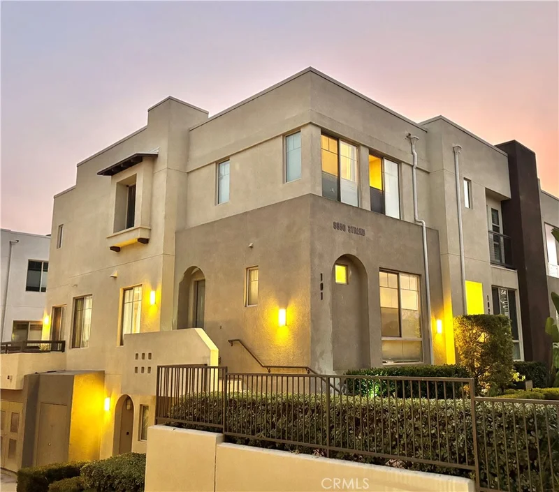 5550 Strand 101, Hawthorne, CA 90250