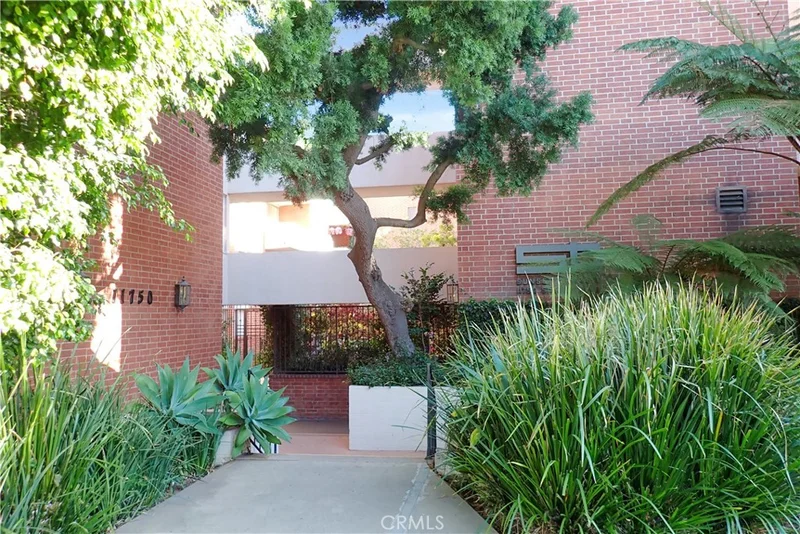 11750 W Sunset Boulevard 214, Los Angeles, CA 90049
