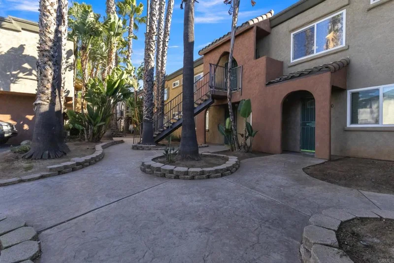 1000 S Mollison Ave 12, El Cajon, CA 92020