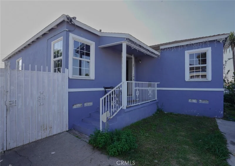 630 119th, Los Angeles, CA 90059