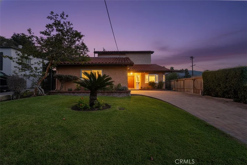 658 Glenmore photo 2