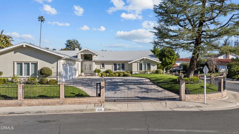 4240 Reyes Drive, Tarzana, CA 91356