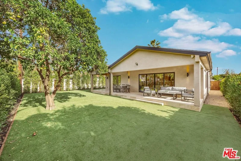 4627 Sunnyslope Avenue, Sherman Oaks, CA 91423