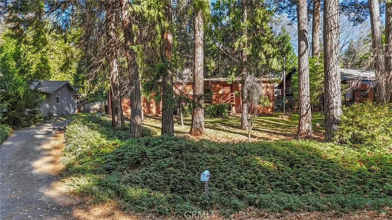 6195 Leicester Drive, Magalia, CA 95954