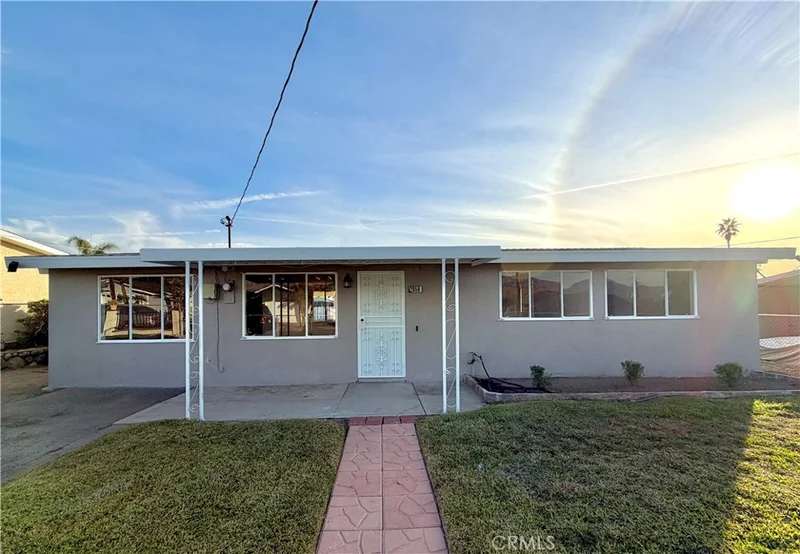 2058 Anzio, Mentone, CA 92359