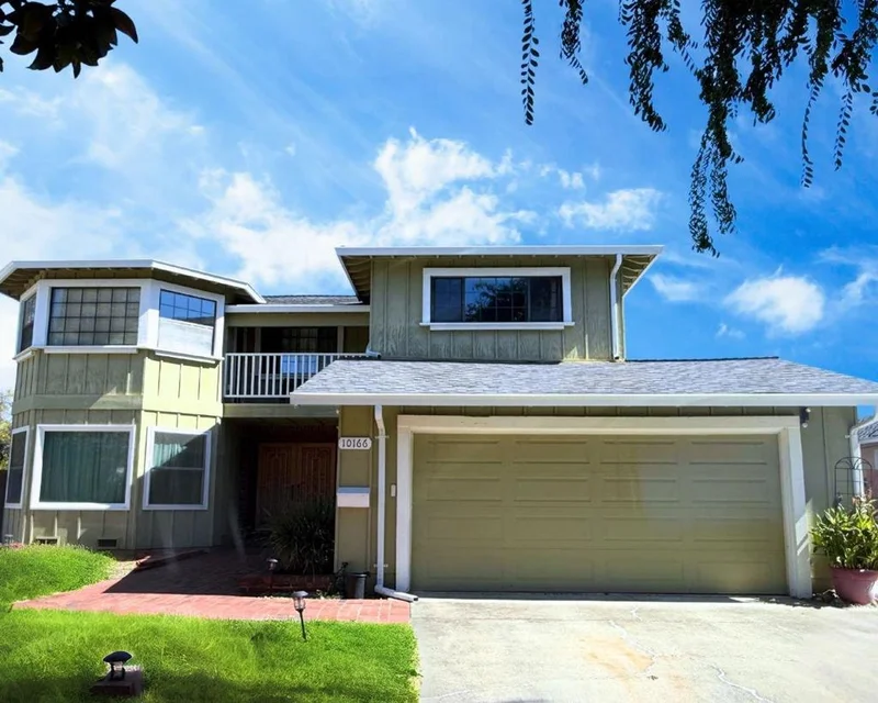 10166 Mclaren Place, Cupertino, CA 95014