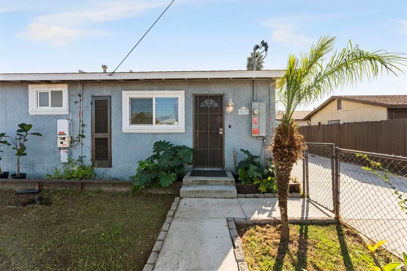 9017 Valencia St, Spring Valley, CA 91977
