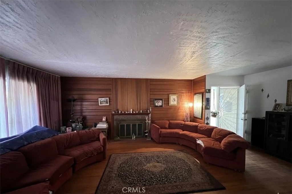 Interior 1