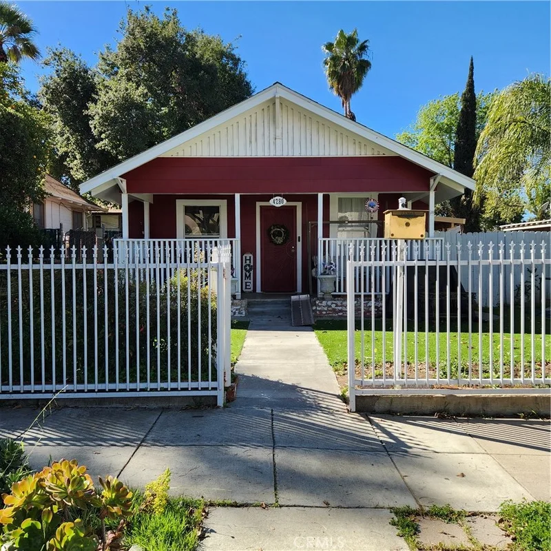 4280 9th, Riverside, CA 92501