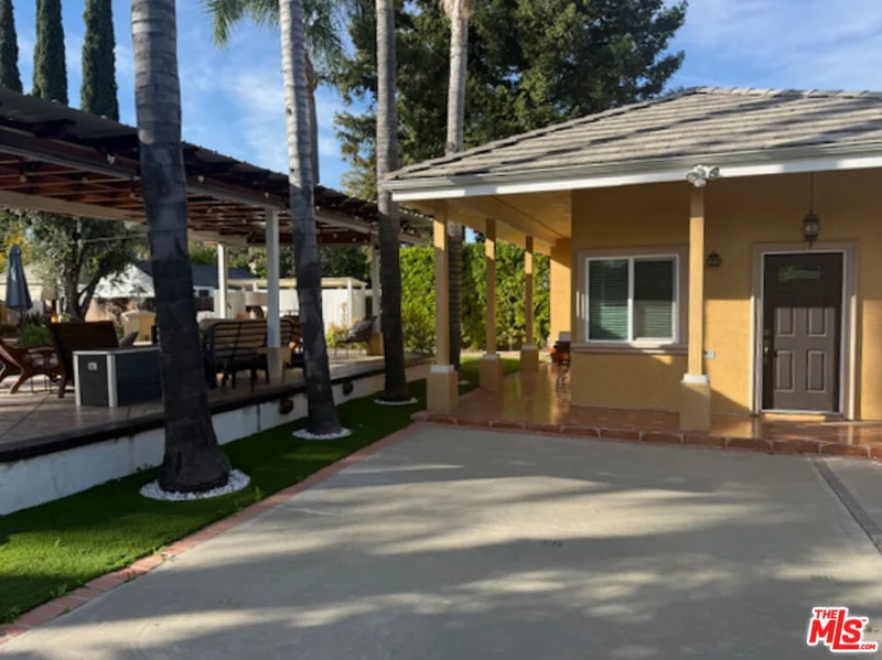 Photo 2 of 6231 Royer Avenue Adu