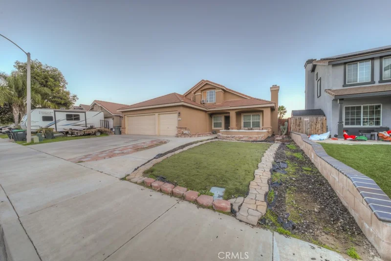 1036 Meadowlake Lane, Lake Elsinore, CA 92530