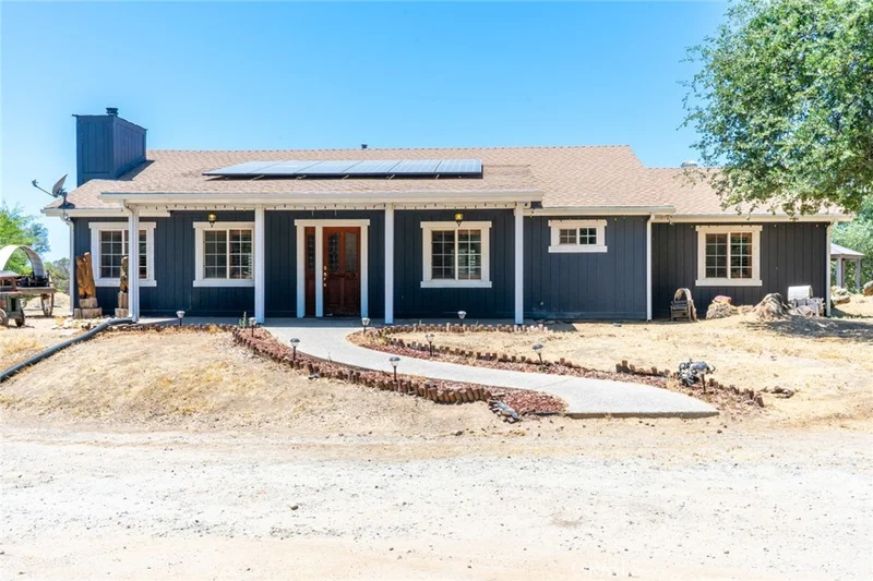 42802 Woodmar Drive, Coarsegold, CA 93614