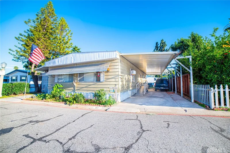 3883 Buchanan 67, Riverside, CA 92503