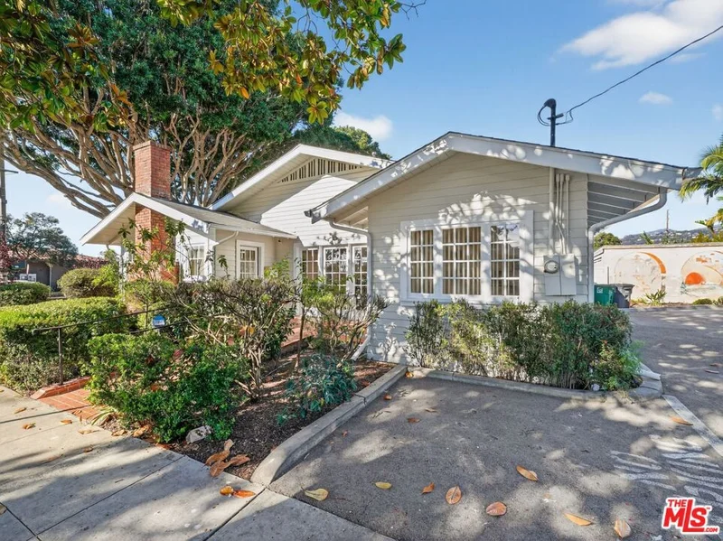 102 N Milpas Street, Santa Barbara, CA 93103