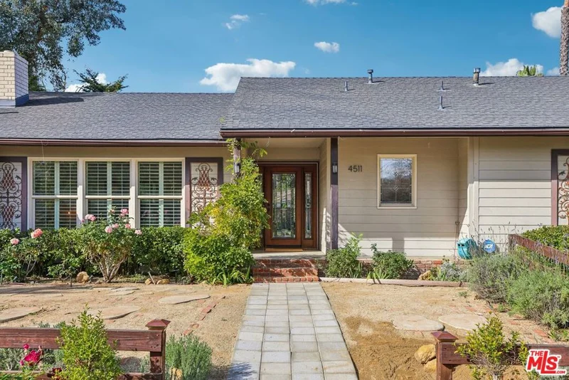 4511 Jubilo Drive, Tarzana, CA 91356