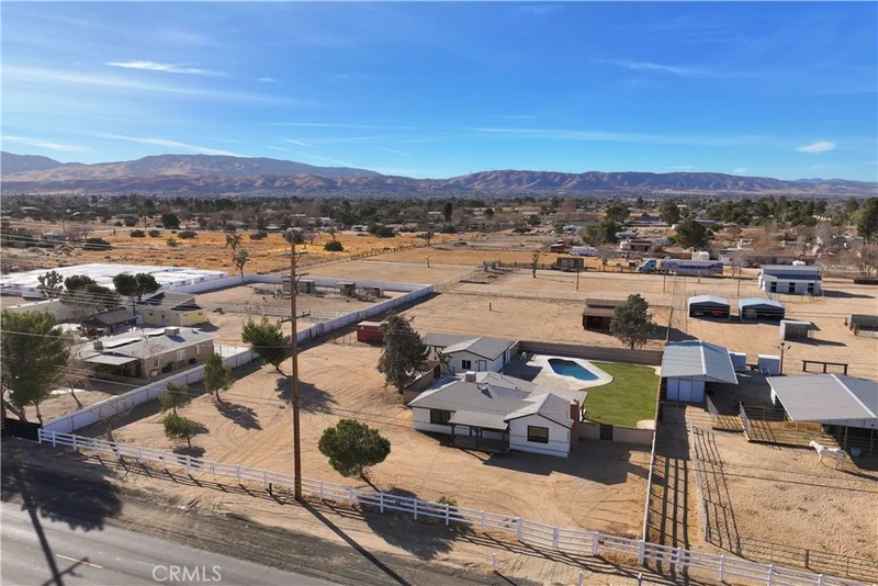 41331 20th Street W, Palmdale, CA 93551