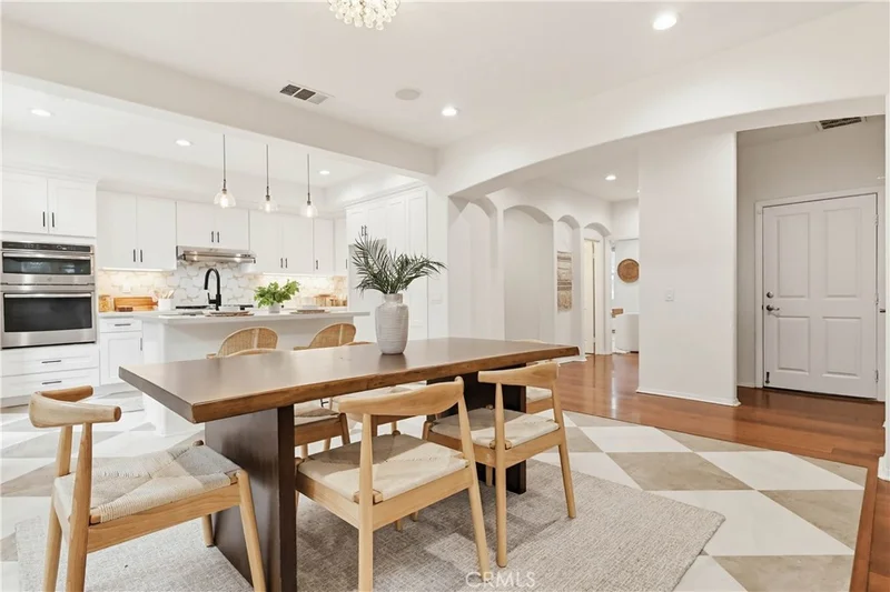 9022 S Calvin Way, Inglewood, CA 90305