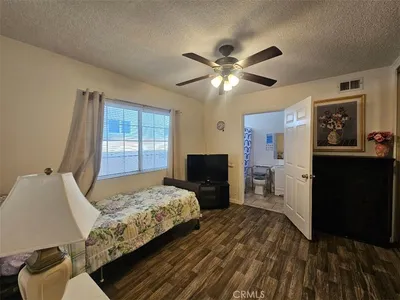 17441 Hiawatha Street photo 2