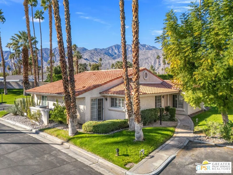 2701 E Mesquite Avenue L54, Palm Springs, CA 92264