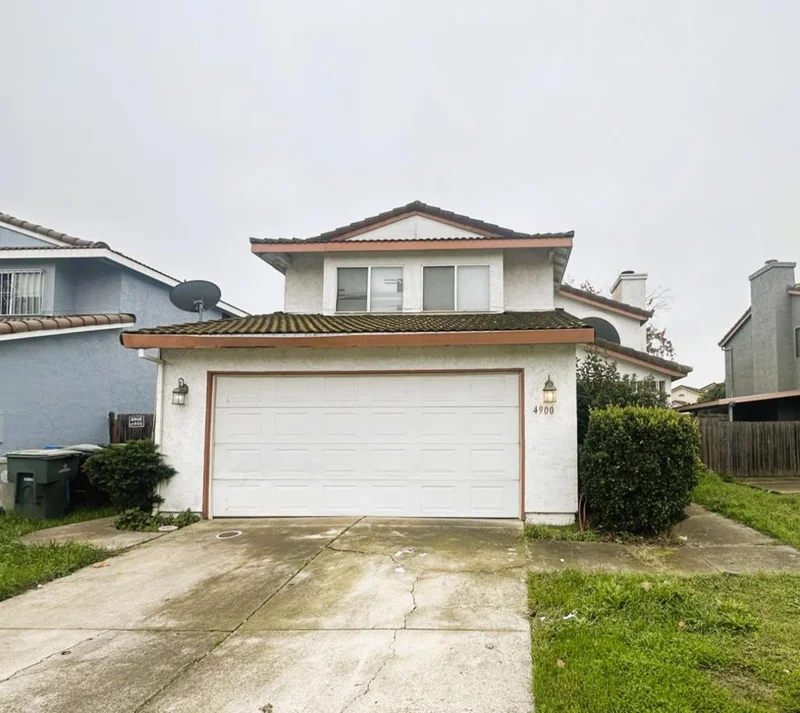 4900 Camino Royale Drive, Sacramento, CA 95823