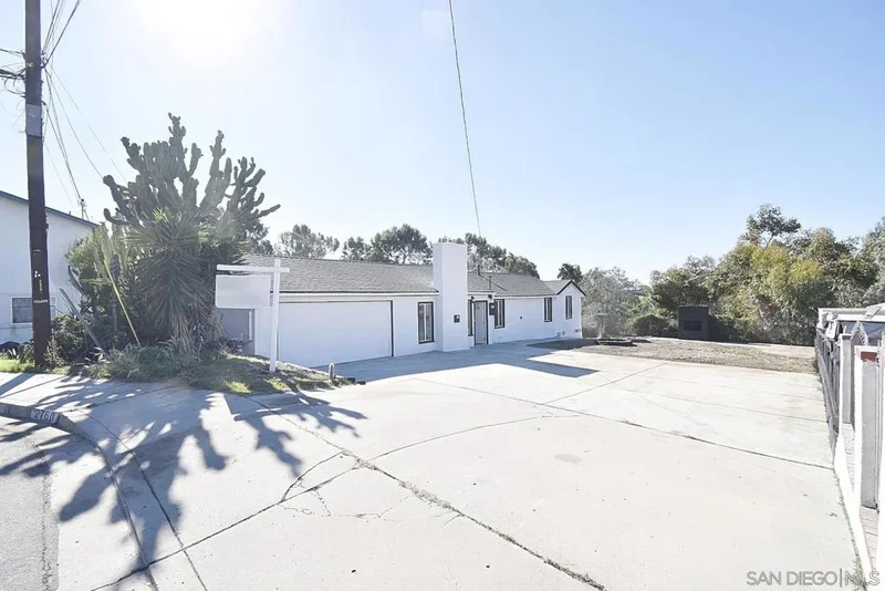 2760 Gwynne Avenue, National City, CA 91950