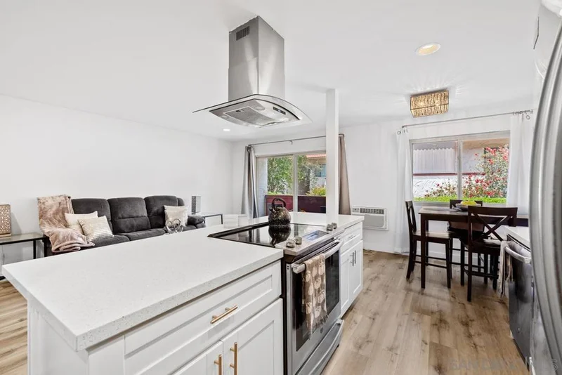 8671 Lake Murray Blvd, San Diego, CA 92119
