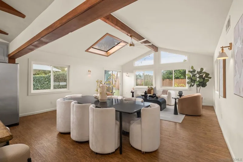 2713 Lancelot Dr, Oceanside, CA 92054
