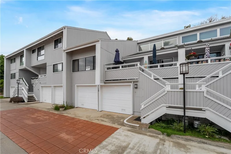 10 Serena Court, Newport Beach, CA 92663