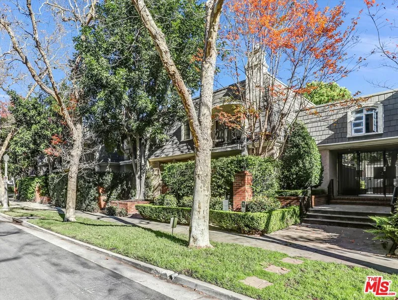 624 Wilcox Avenue 624 1/2, Los Angeles, CA 90004