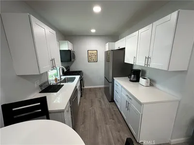 239 3rd Avenue photo 2