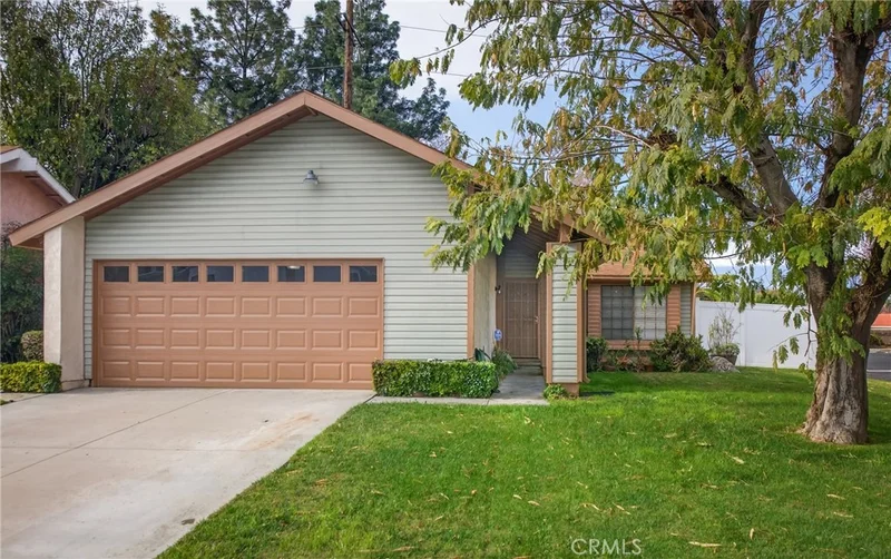 767 Saddlewood, Colton, CA 92324