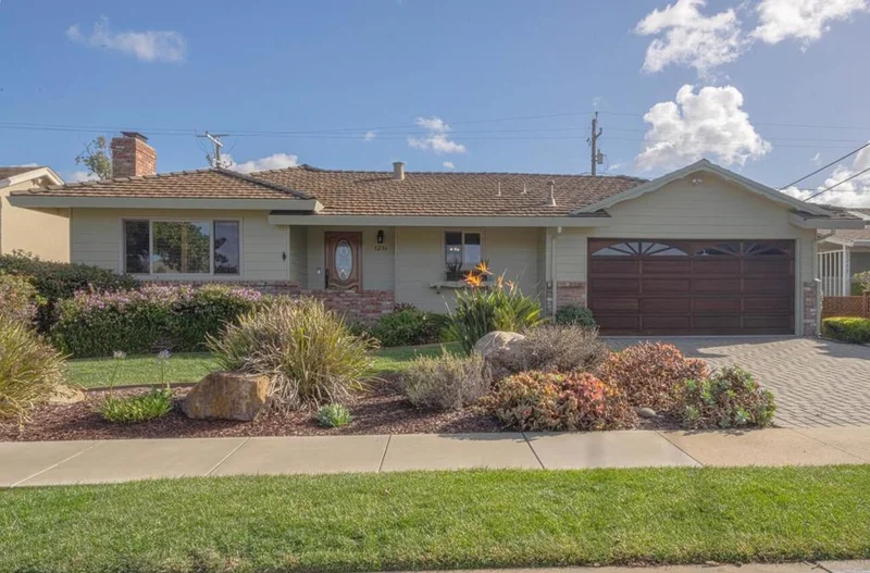1231 Padre Drive, Salinas, CA 93901