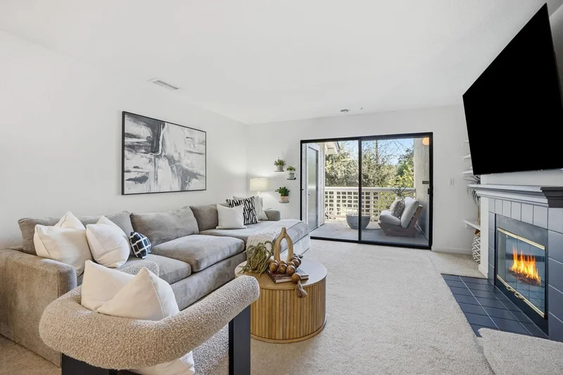 2586 Oak Road 229, Walnut Creek, CA 94597