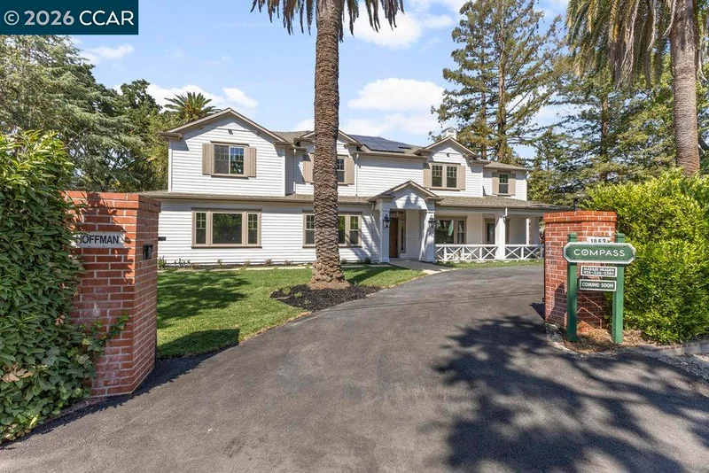 1953 La Cadena, Diablo, CA 94528