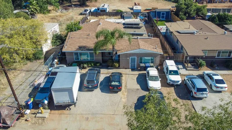 1145 Sumner Ave, El Cajon, CA 92021