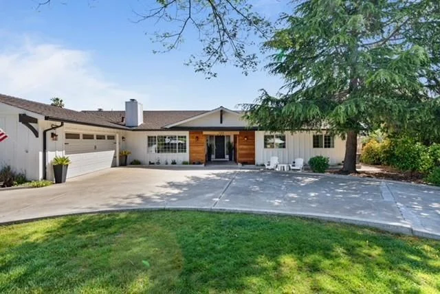 105 Rays Circle, Hollister, CA 95023