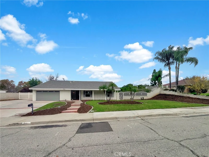 5540 Royal Hill, Riverside, CA 92506
