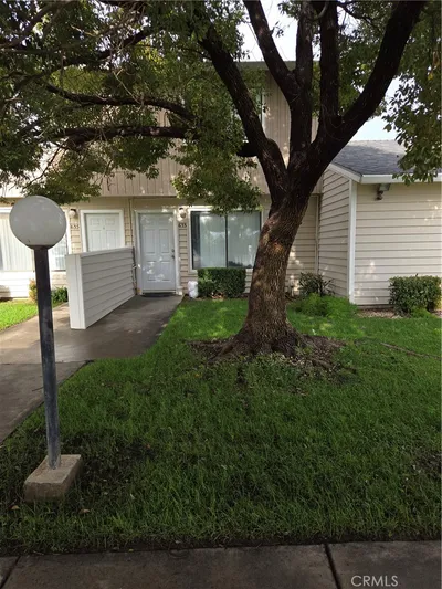 633 North Street photo 2